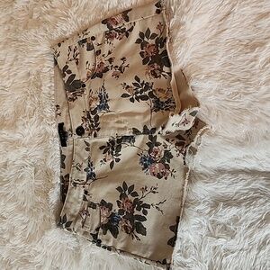 mine Floral Print Frayed Hem Shorts in Beige, Pink, Blue, Green